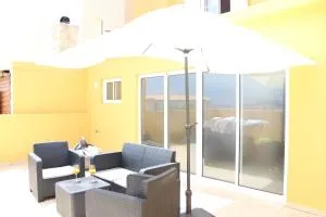 Moradia Vitória - Vila Baleira