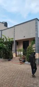 El-elyon Countryside Home Bwebajja - Sisa