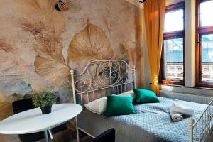 Cozy Old Town Apartments