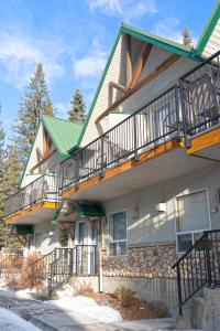 Banff Woods lodge