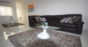 V86 - 2 Bedroom MD Sliema Shorestay