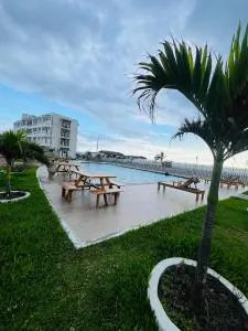 Vista al Mar - Parqueo - Piscina - Salida al Mar - ElMorro