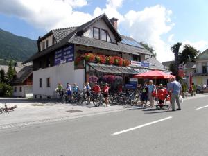 Apartments and Rooms Bernik