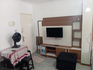 Kitnet aconchegante Praia da Aviação 200mt da Praia