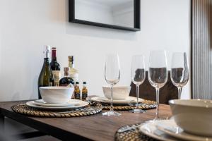 Rare Free Parking 2 Bed Central Apartment