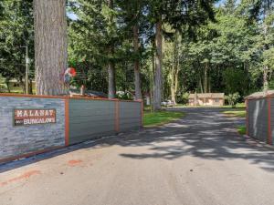 Malahat Bungalows Motel