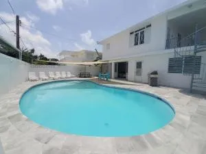Private Isla Verde Beach Pool House Sleeps 26! - Pinones