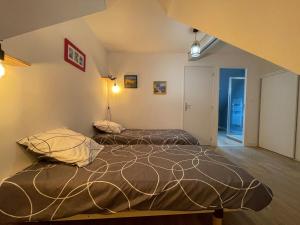 Appartements Plein centre Auray - Grand duplex 2 chambres avec terrasse ensoleillee : photos des chambres