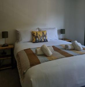 Hidden Acres- Deluxe Double Room