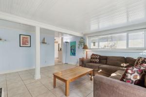 Saltwater Sanctuary for 6 1pup