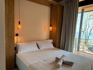 Mar a Cielo Brand New Ocean View Retreat