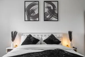 Corhivestay Droysden - Castleton