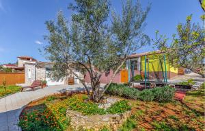 2 Bedroom Nice Home In Krnica