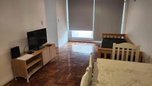 Santa Rosa 631 Centro Parking 24 hs en Planta Baja