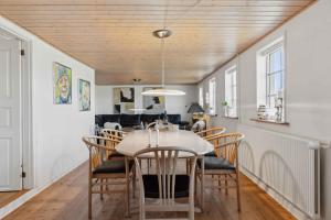 Cozy Holiday Home In Harboøre