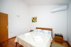 Apartments with parking space Zadar - 24105