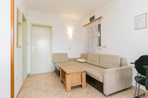 Apartments by the sea Razanj, Rogoznica - 23793