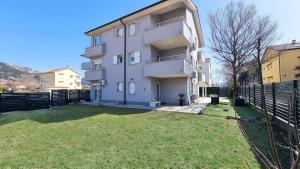 Apartments with parking space Baska, Krk - 24147