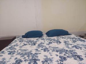 2 recámaras entrada independiente todos los servicios