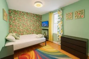 Tropical Comfort Room in Harlem Cozy Stay with Snacks & Style - 埃奇沃特 Tropical Comfort Room in Harlem Cozy Stay with Snacks & Style - 埃奇沃特