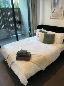 2B-1BR-1Car-Courtyard-CBD-Shops