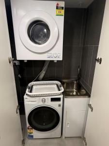 2B-1BR-1Car-Courtyard-CBD-Shops