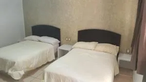 Hotel y Restaurant Pie de la Cuesta - 派德拉库耶斯塔