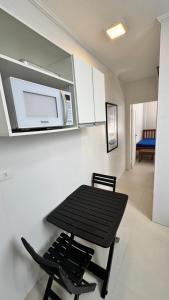 Studio 909 pitangueiras - com ar condicionado - na quadra da praia!