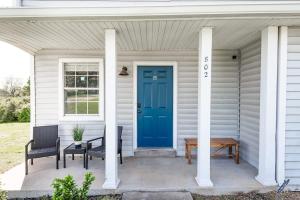 Riverside Retreat Near 5 Points