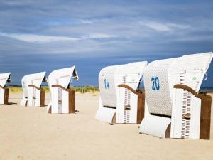 Maison chaleureuse et lumineuse au cœur de Merville-Franceville-Plage - FR-1-788-64