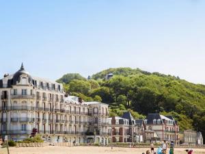 Maison chaleureuse et lumineuse au cœur de Merville-Franceville-Plage - FR-1-788-64