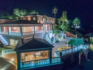 Villa de Maître 6 Chambres avec Piscine et Jacuzzi - FR-1-768-119