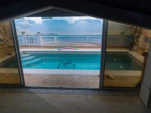 Villa de Maître 6 Chambres avec Piscine et Jacuzzi - FR-1-768-119