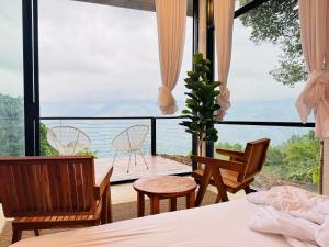 Villa Joy Ella
