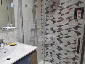 Gîte rénové avec terrasse ensoleillée et parking à Pierrefitte-sur-Aire - FR-1-585-136