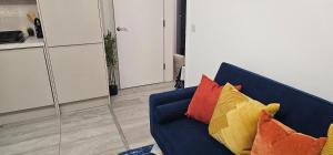 Stylish 2BR Condo in Grays, close to Lakeside, Tilbury Docks and London City