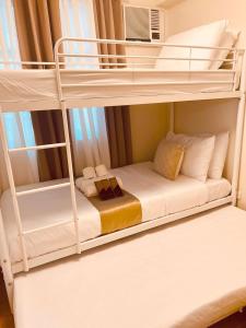 SEAWIND CONDOMINIUM 2Bedrooms near Davao Airport, SM Lanang, Sasa Wharf, Dusit Thani, Waterfront Insular Hotel, Azuela Cove, Acacia Hotel, Abreeza Mall, Lots 4 Less, Puregold & a lot more