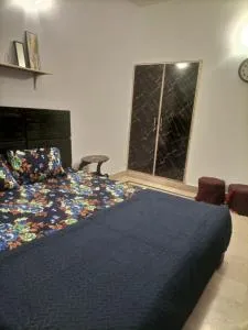 Entire 2-Bedroom House Separate Entrance - Thatta