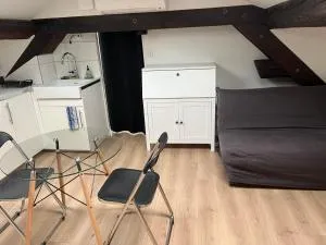 La Tour Ronde - Yzeron