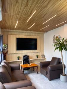 Pawchie Diamond Transient House