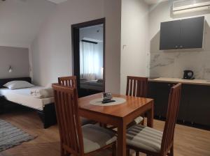 Apartments & Accommodation Stojic