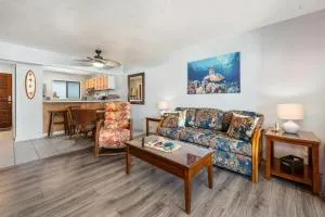 Big Island Royal Kahili A404 condo - Holualoa