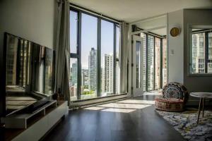 Luxury Ocean view Apartment- Heart of Yaletown Downtown Vancouver