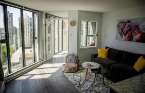 Luxury Ocean view Apartment- Heart of Yaletown Downtown Vancouver