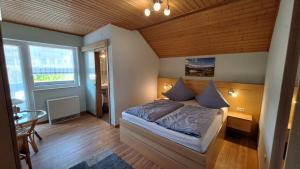 Ferienhaus "Anne" und Weingut Willi Fett