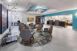 La Quinta by Wyndham Angleton