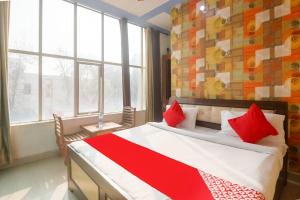 Hotel O Royal Plaza