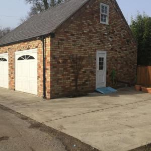 Wayside , 3 bed , 2 bath charming house close to Lincoln