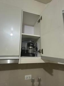 Relaxing Pasay Retreat Pool, WiFi & Gym Access