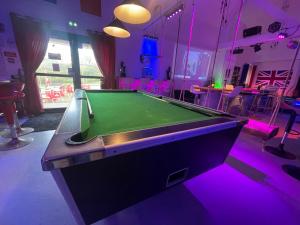 Campings Mobil home au bord de la mer, vue sur la mer camping de la falaise a Equihen-Plage : photos des chambres